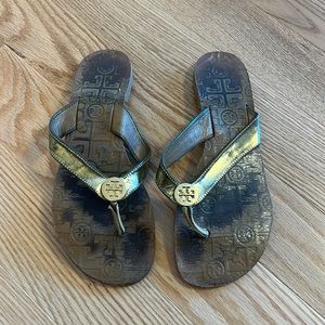 Tory Burch Gold Sandal Size 9